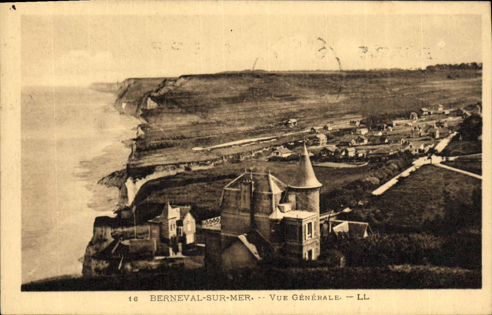 VINTAGE POSTCARD Berneval On Sea View