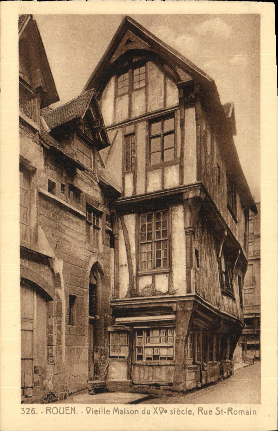 VINTAGE POSTCARD Rouen Old woman House of the 15th Street St Romain