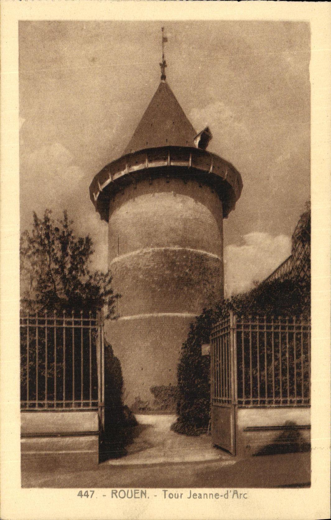 VINTAGE POSTCARD Rouen Tower Jeanne D Arc