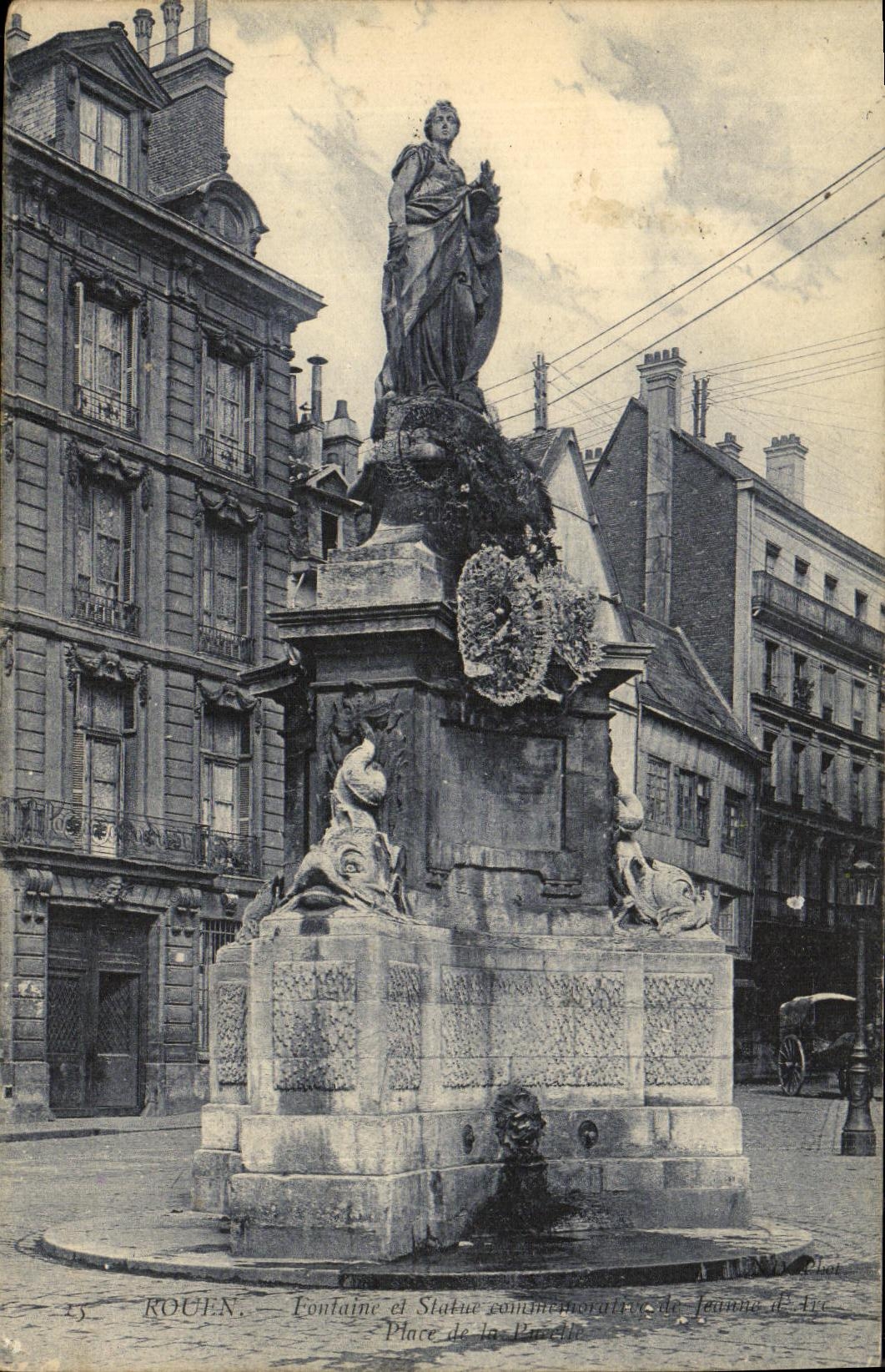 VINTAGE POSTCARD Rouen Fountain and Statue of Jeanne D arc Place of the virgin