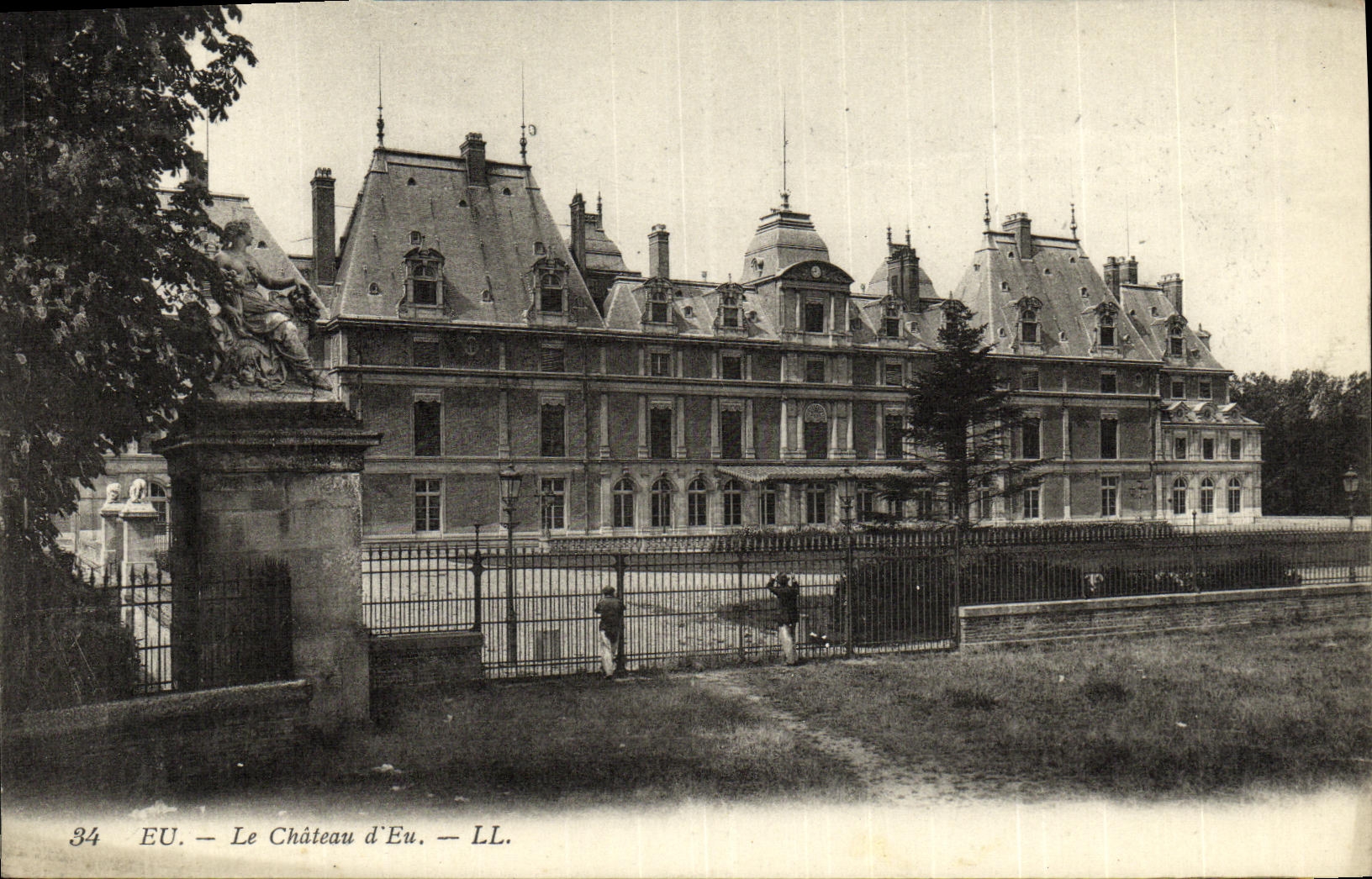 La POSTAL de la VENDIMIA tiene el castillo D tener