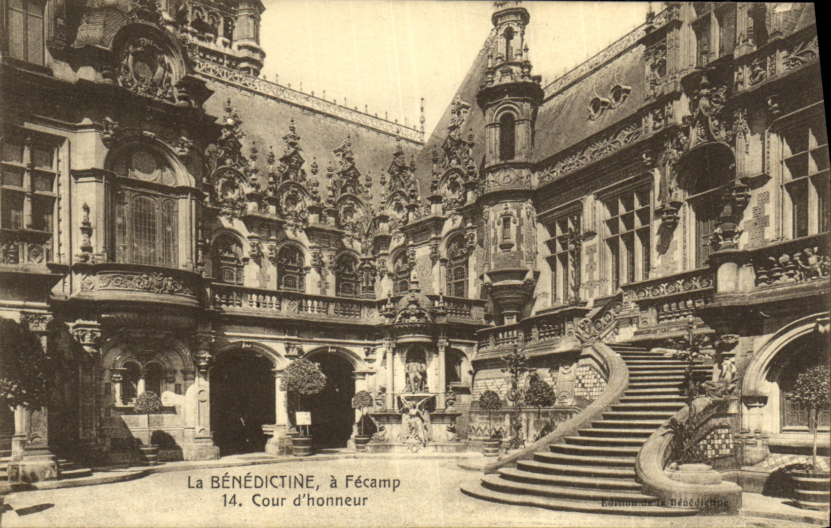 El benedictino de la POSTAL de la VENDIMIA tiene honor de Fecamp Cour D