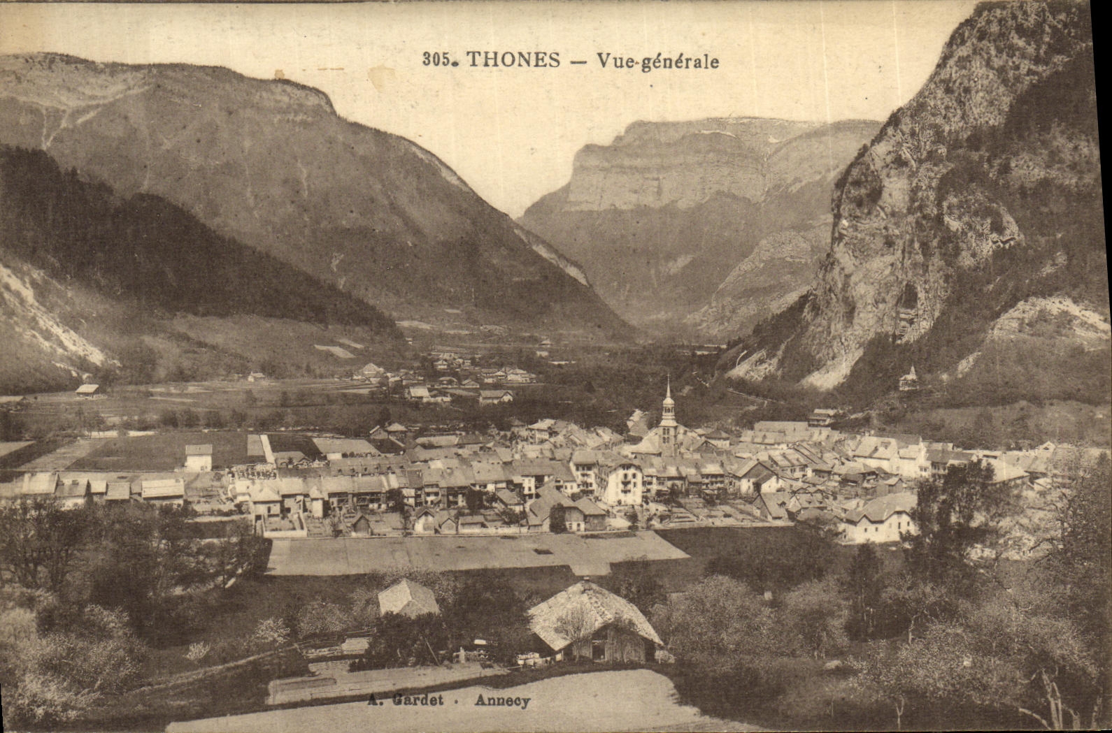 VINTAGE POSTCARD Thones View