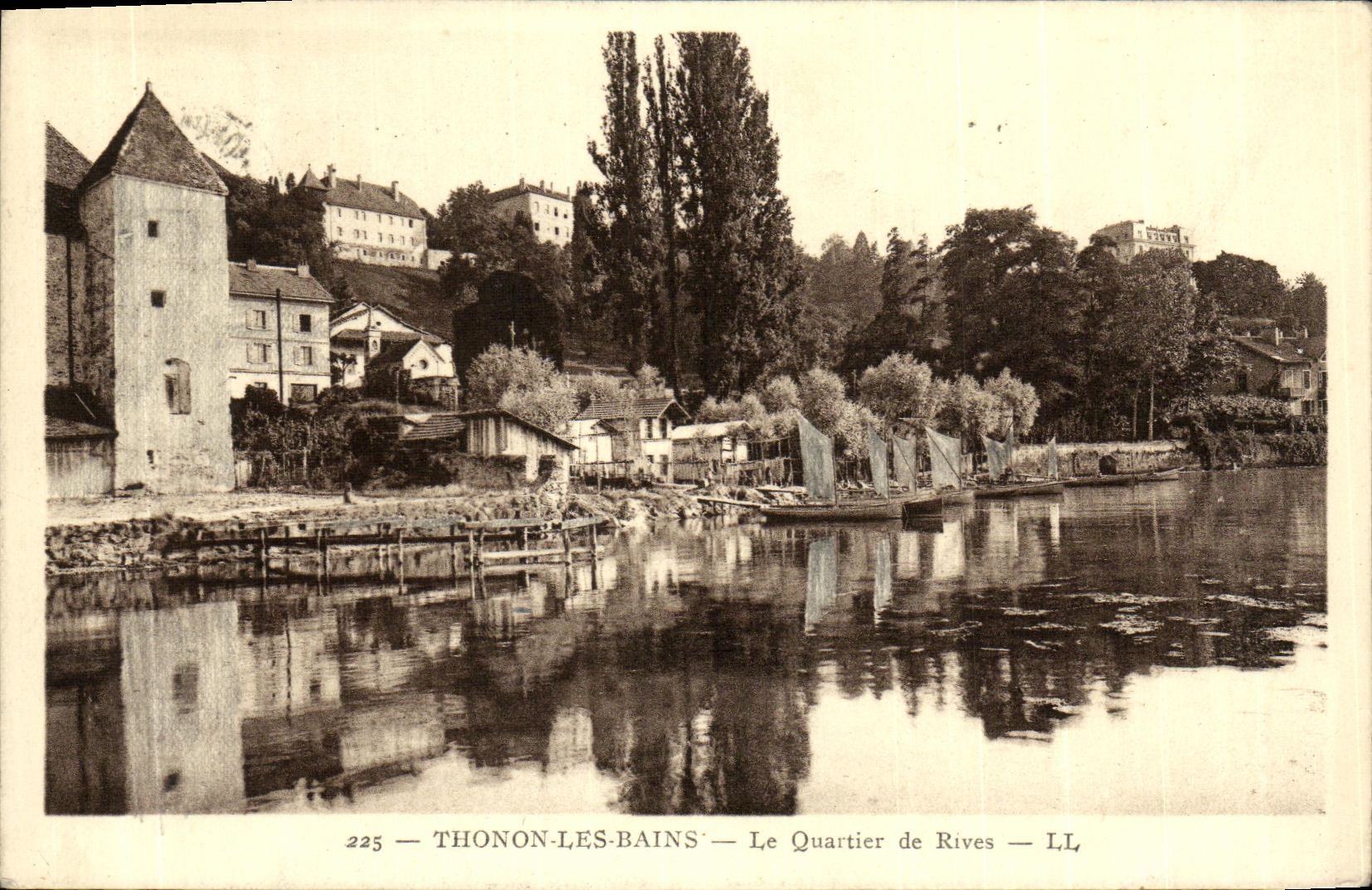 VINTAGE POSTCARD Thonon Les Bains the Bank District