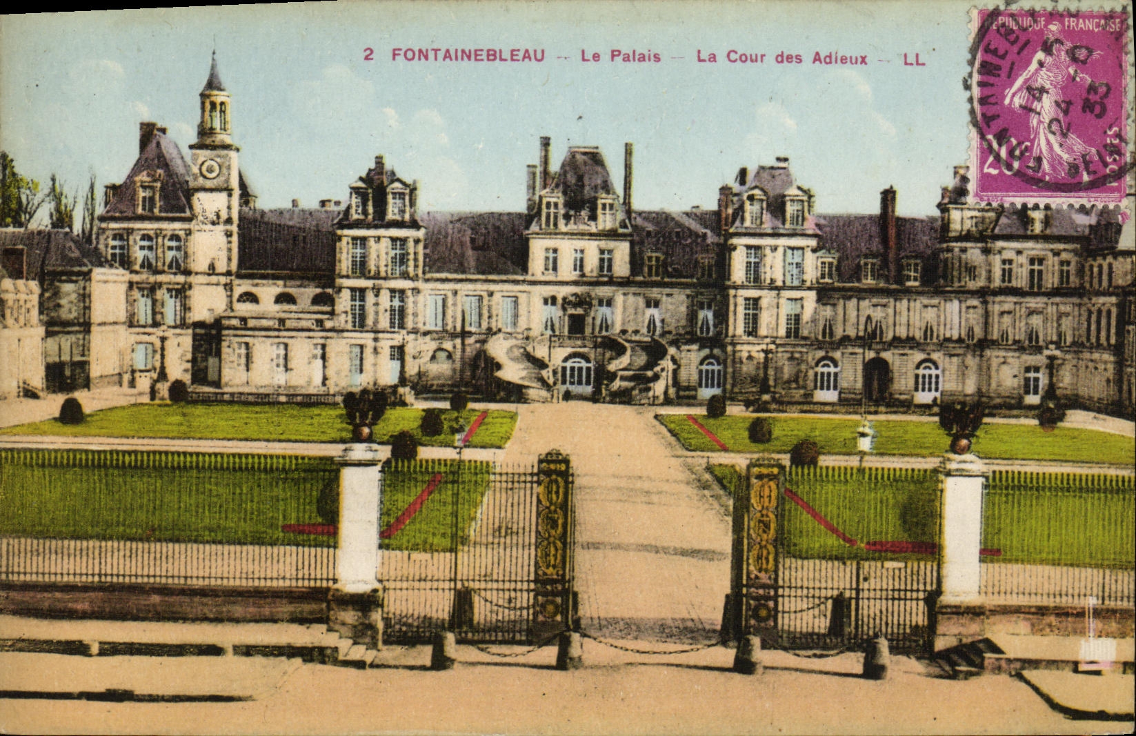 VINTAGE POSTCARD Fontainebleau the Palate Court of the Good byes