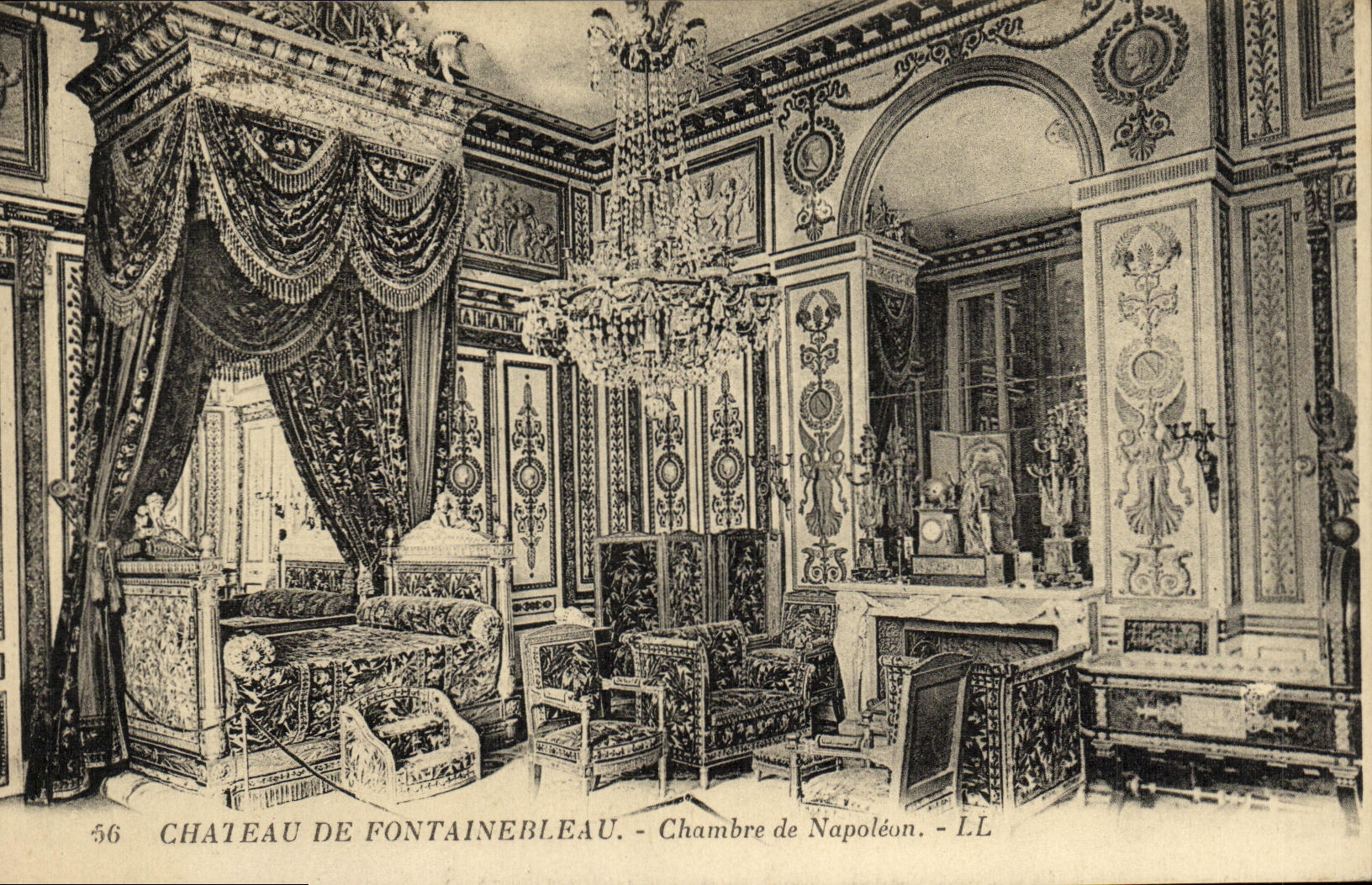 VINTAGE POSTCARD Castle De Fontainebleau Room of Napoleon