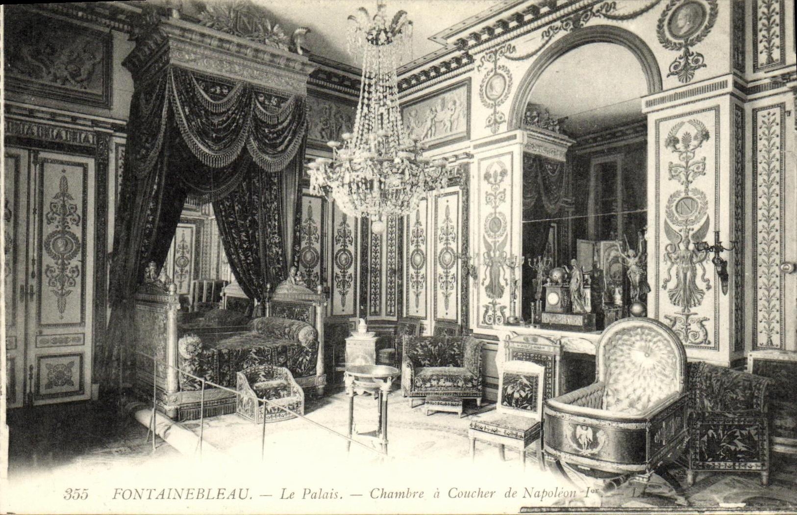VINTAGE POSTCARD Fontainebleau the Palate Room has Coucher of Napoleon 1st