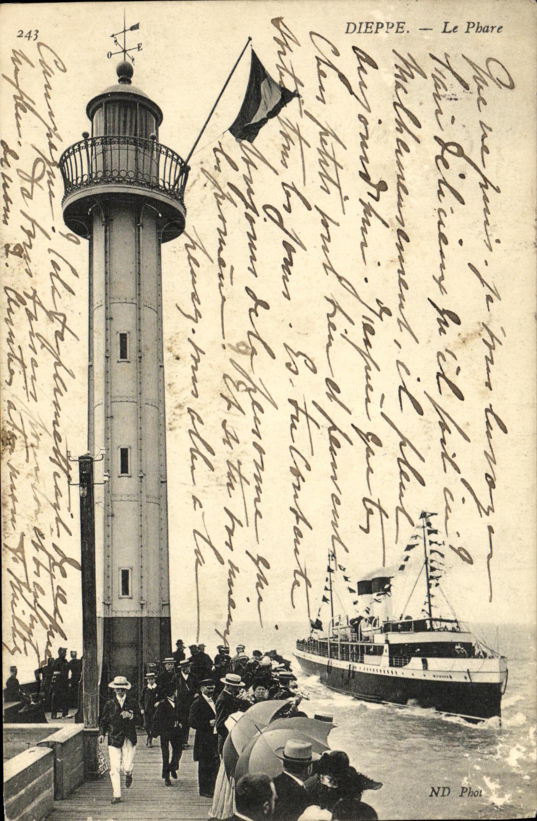 POSTAL Dieppe de la VENDIMIA el barco del faro