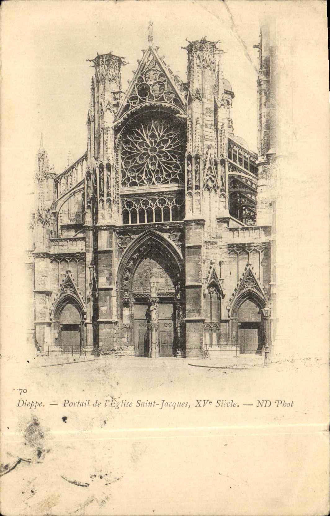 Puerta de Dieppe de la POSTAL de la VENDIMIA de L iglesia Jacques Saint