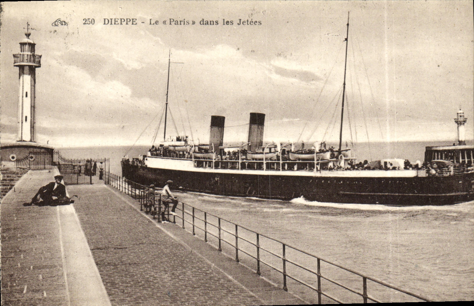 POSTAL Dieppe Paris de la VENDIMIA en el barco de los embarcaderos
