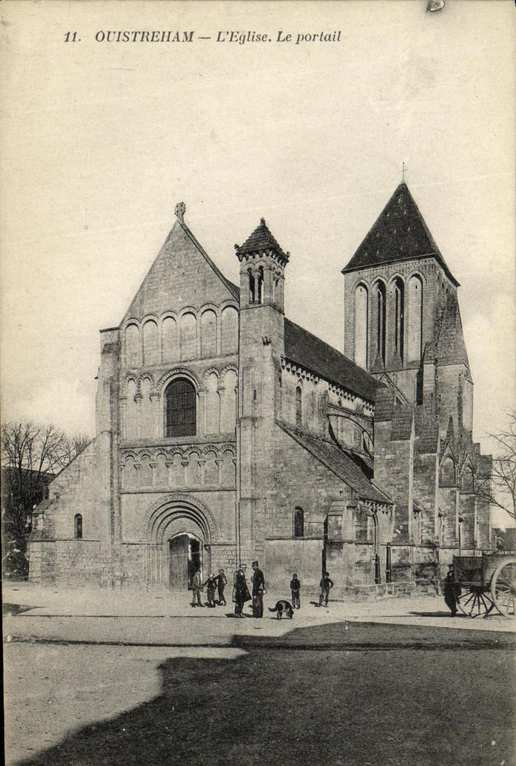 VINTAGE POSTCARD Ouistreham L Church the gate