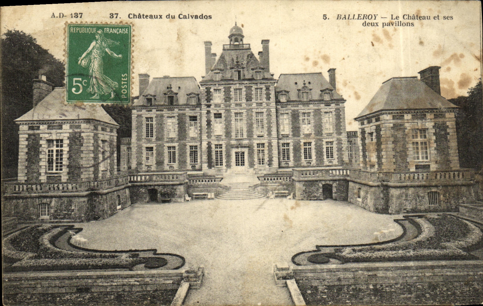 VINTAGE POSTCARD Balleroy the Castle and its two houses