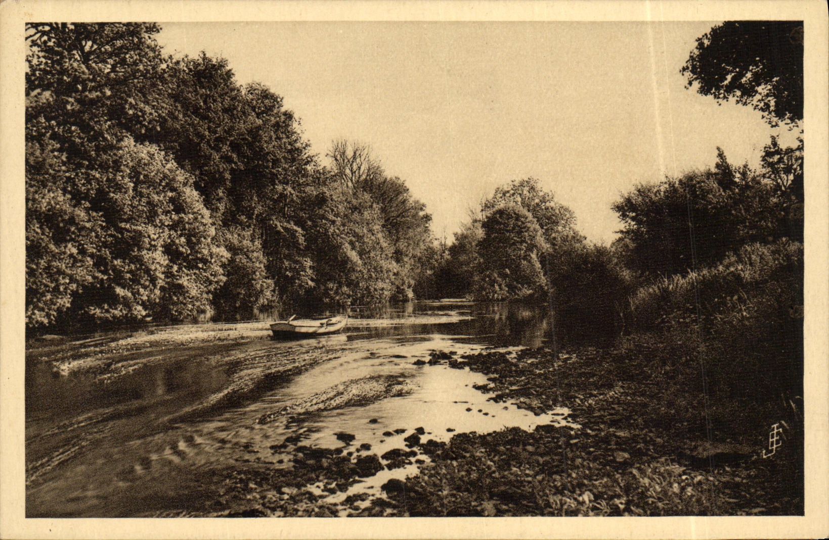 La POSTAL Suiza Normande L de la VENDIMIA adorna tiene Clecy