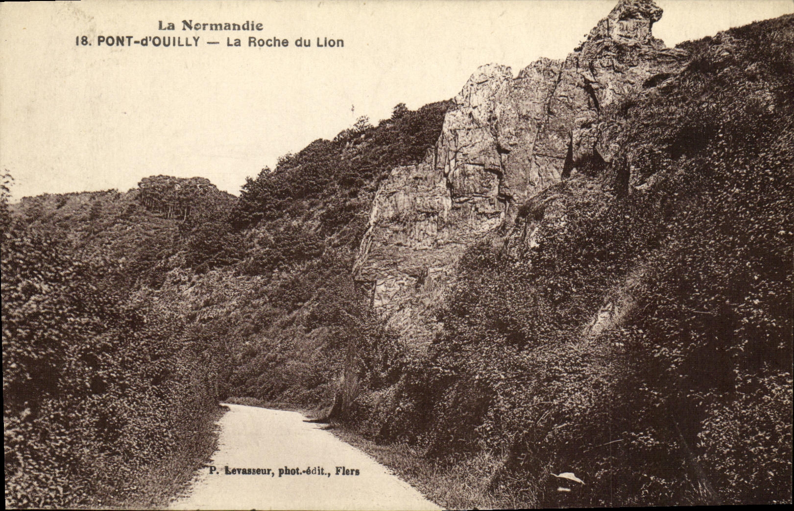 VINTAGE POSTCARD Bridge D Ouilly the Rock of the Lion