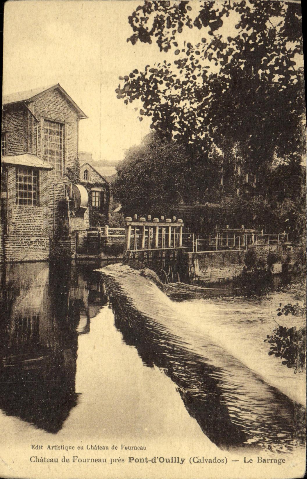 VINTAGE POSTCARD Castles Of Furnace Close Bridge D Ouilly Stopping