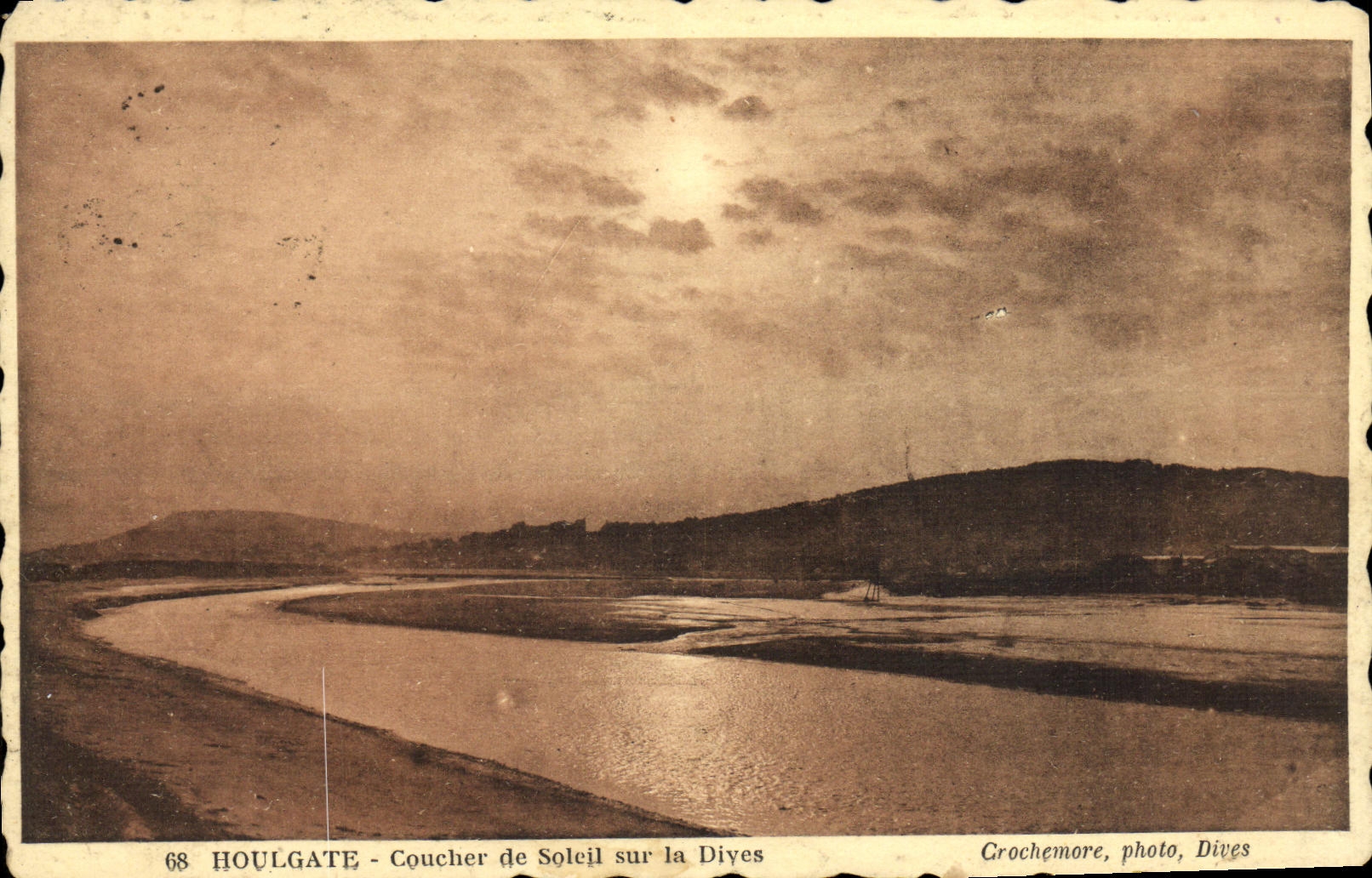 VINTAGE POSTCARD Houlgate Sunset On the Divine ones