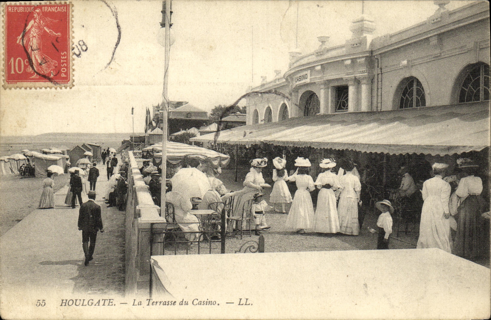 VINTAGE POSTCARD Houlgate the Terrace Of the Casino