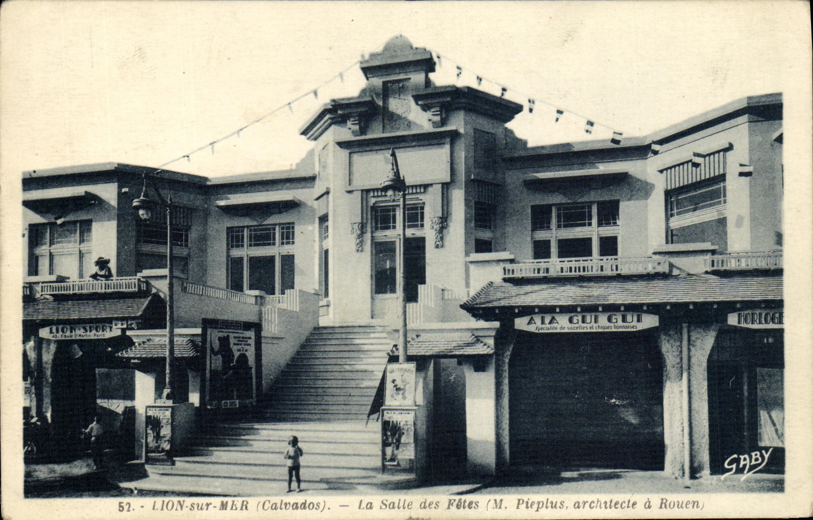 VINTAGE POSTCARD Lion sur Mer the Village hall with the GUI Guig