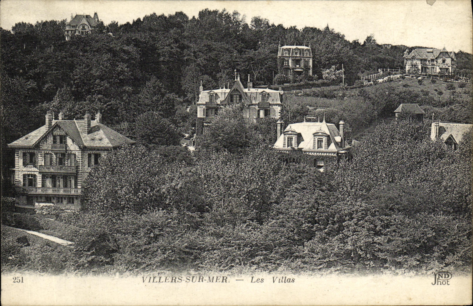 POSTAL Villers de la VENDIMIA en los chalets del mar
