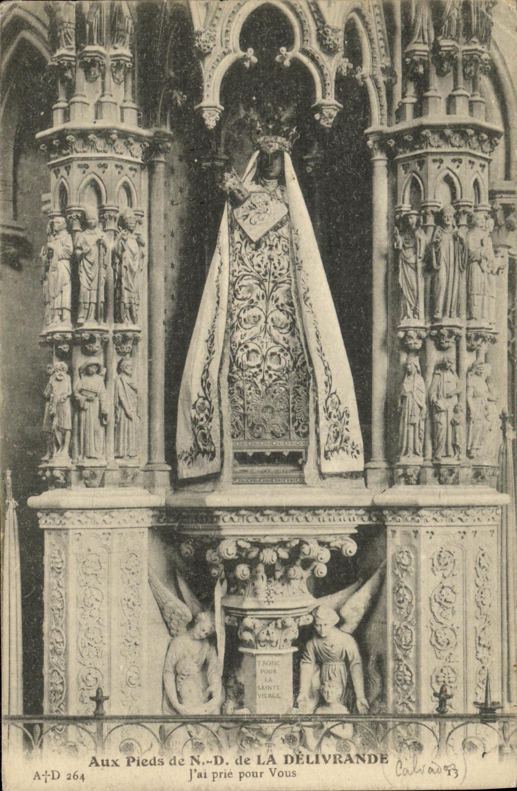 VINTAGE POSTCARD Nd of Virgin Delivrande