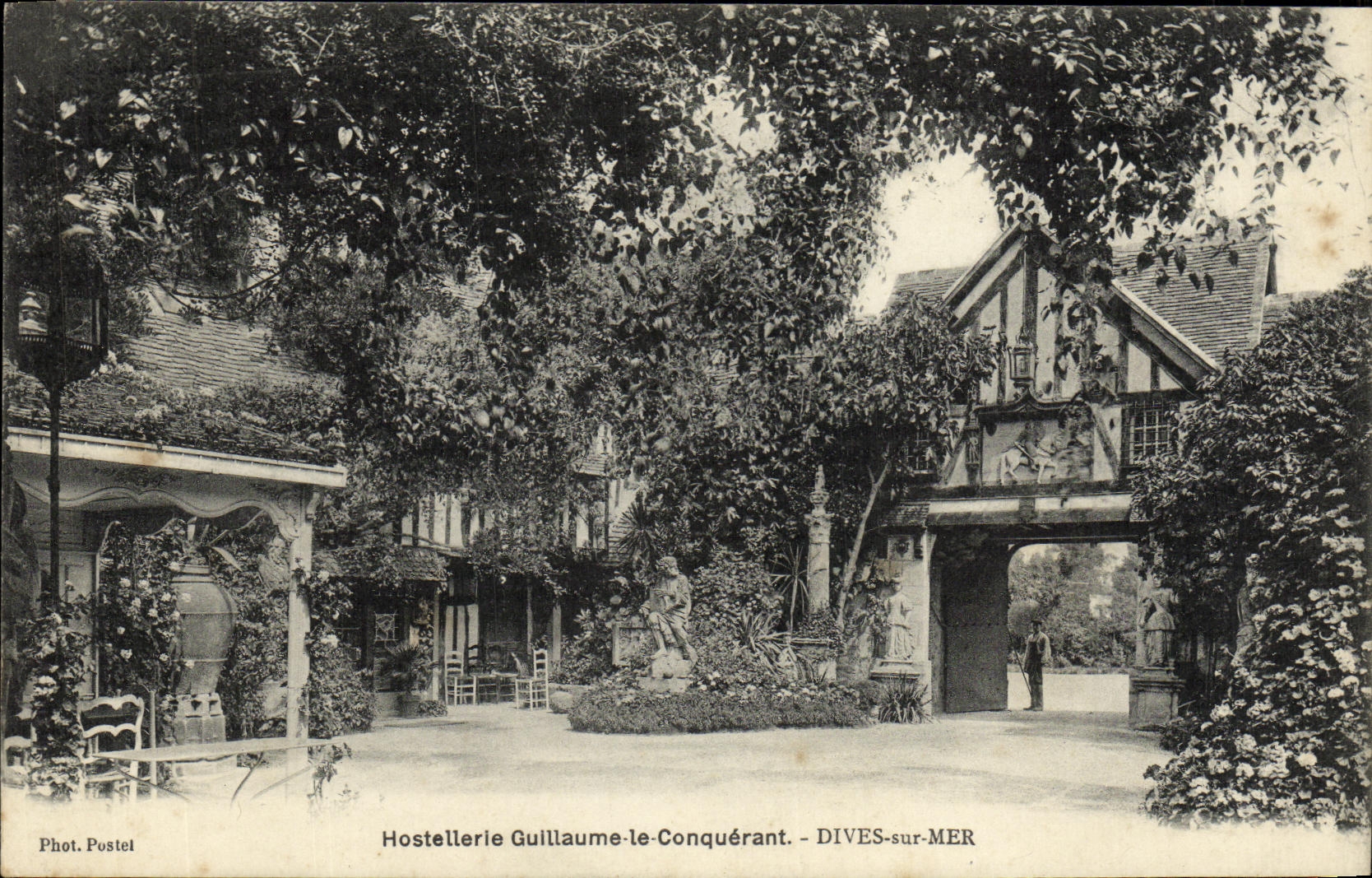 POSTAL de la VENDIMIA divina en el mar L Guillermo el meson de moda del pais del conquistador