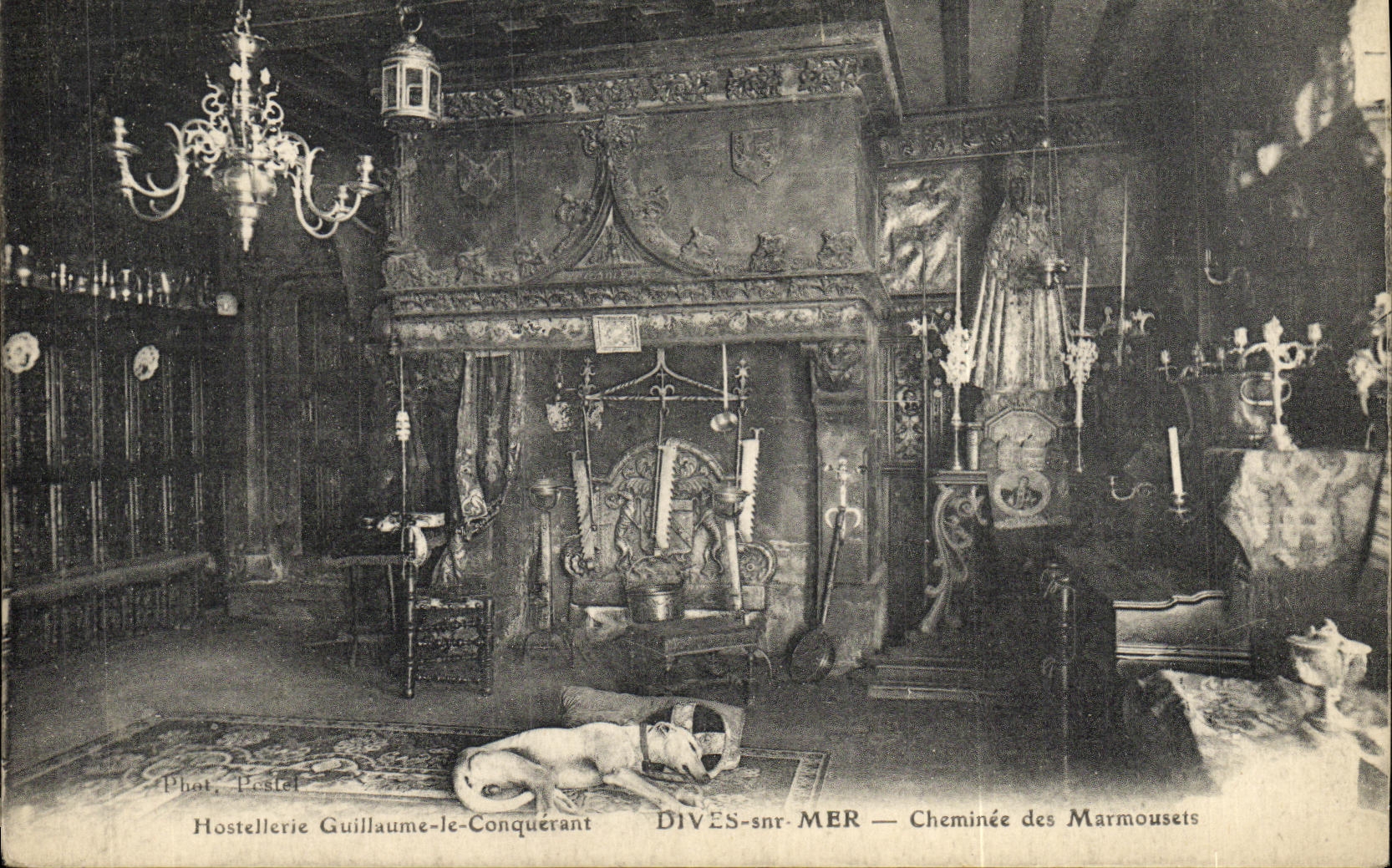 POSTAL de la VENDIMIA divina en la chimenea del mar de Marmousets Guillermo el meson de moda del pais del conquistador