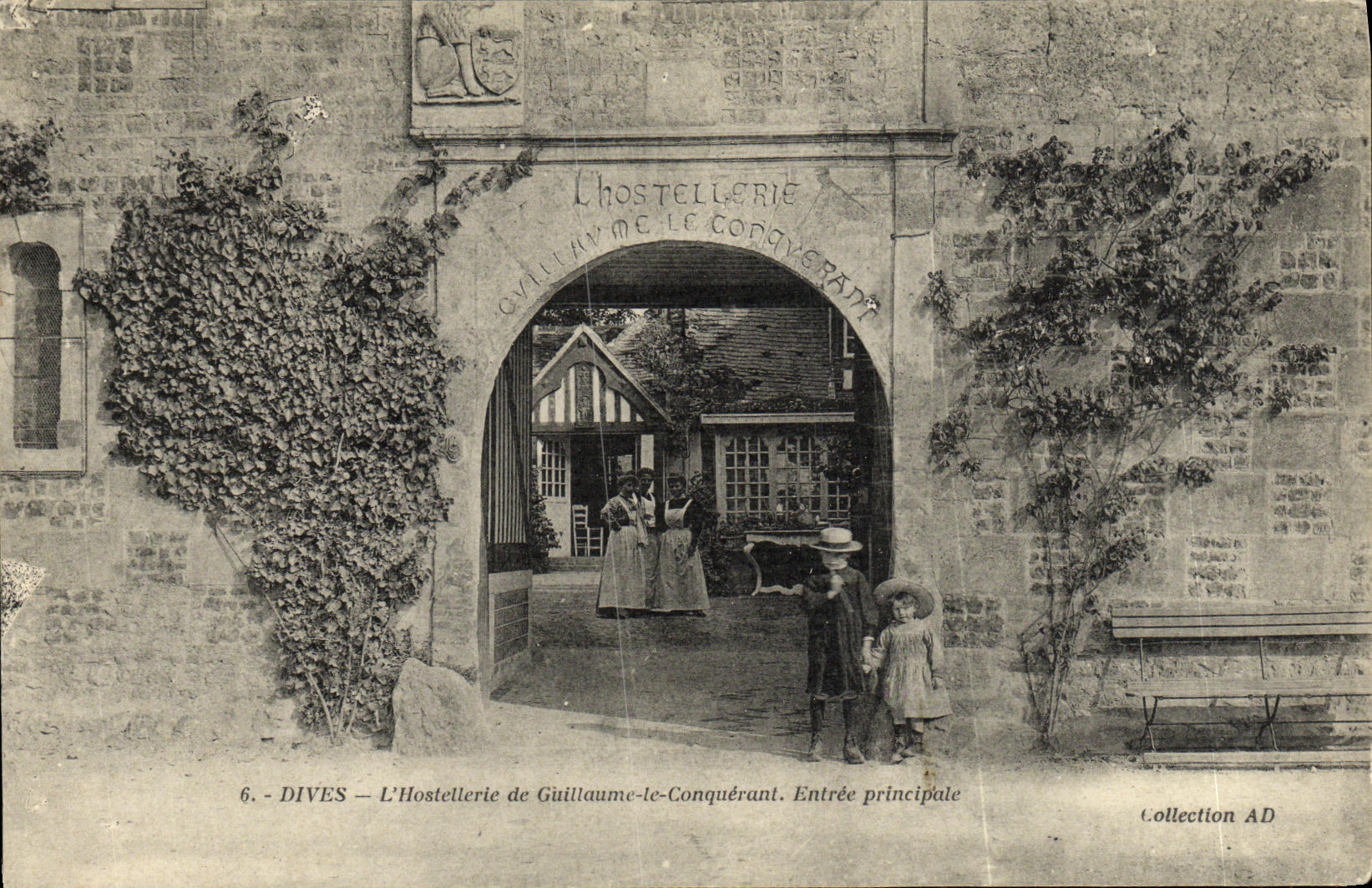 POSTAL L divino meson de moda de la VENDIMIA del pais de Guillermo la entrada principal del conquistador