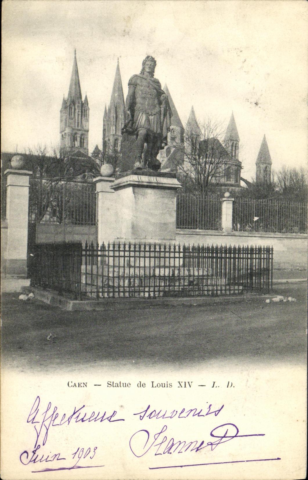 CPA Caen Statue de Louis XIV