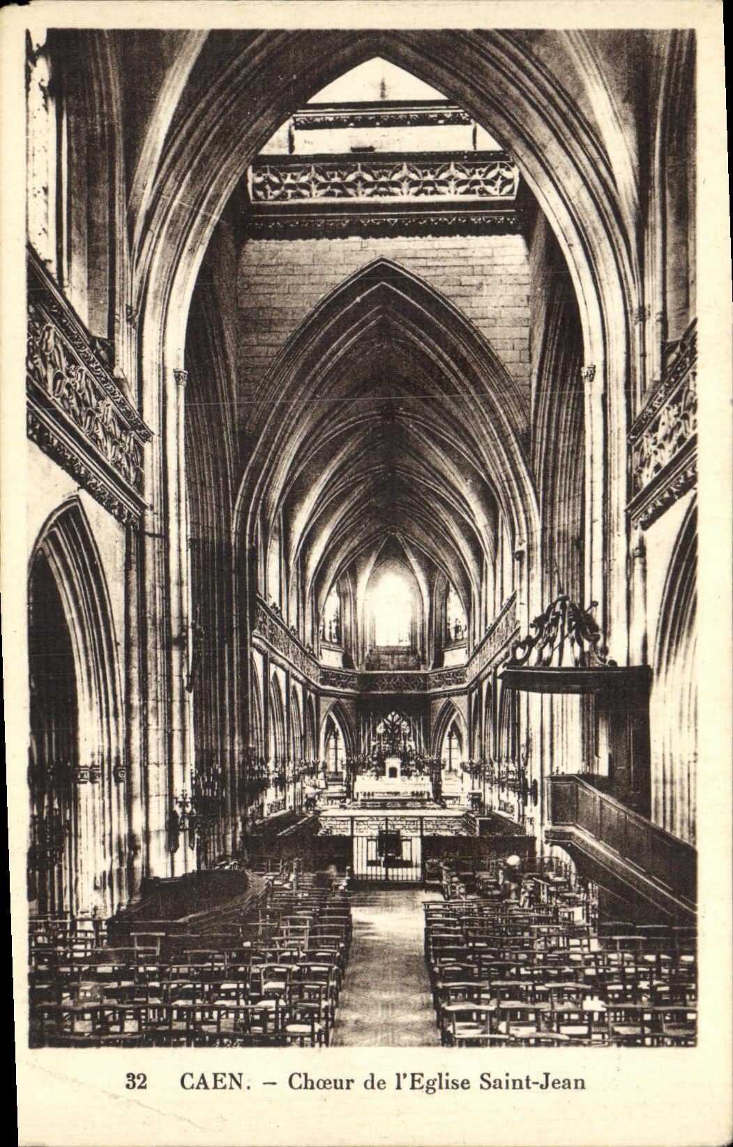 VINTAGE POSTCARD Caen Chorus of L Church Jean Saint