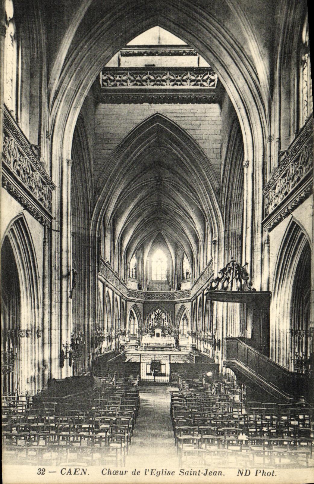 VINTAGE POSTCARD Caen Chorus of L Church Jean Saint