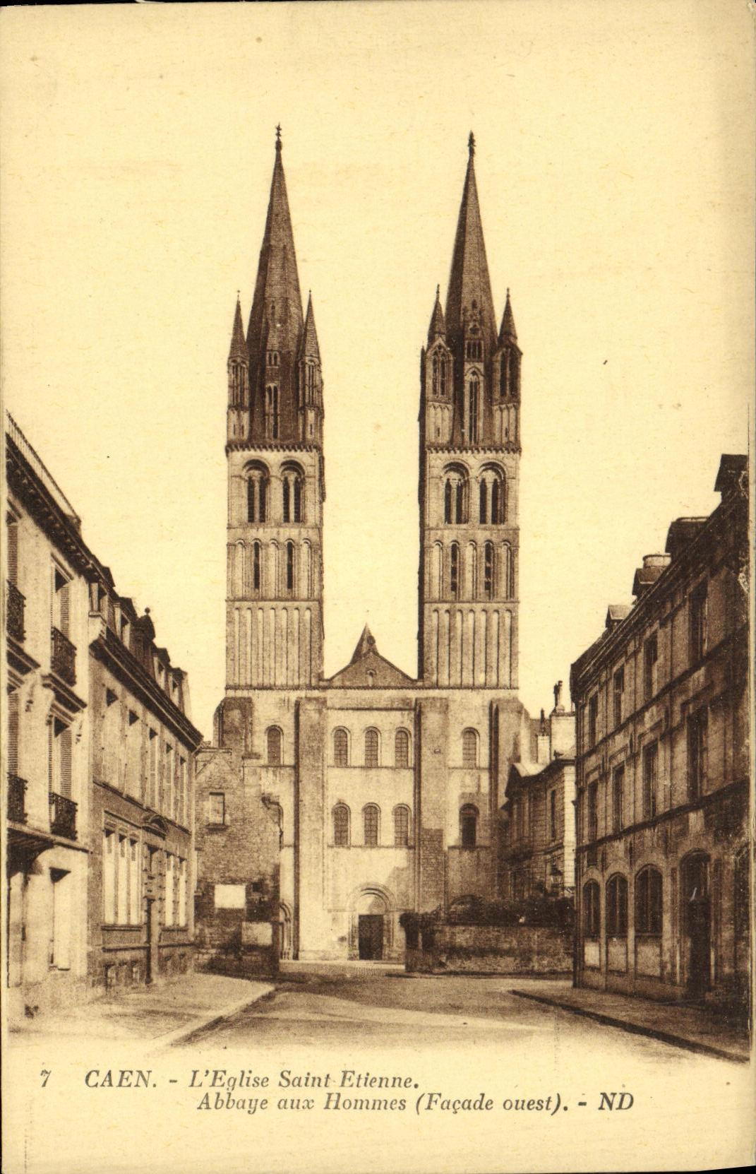VINTAGE POSTCARD Caen L Church Holy Etienne Abbey With the Men western Frontage