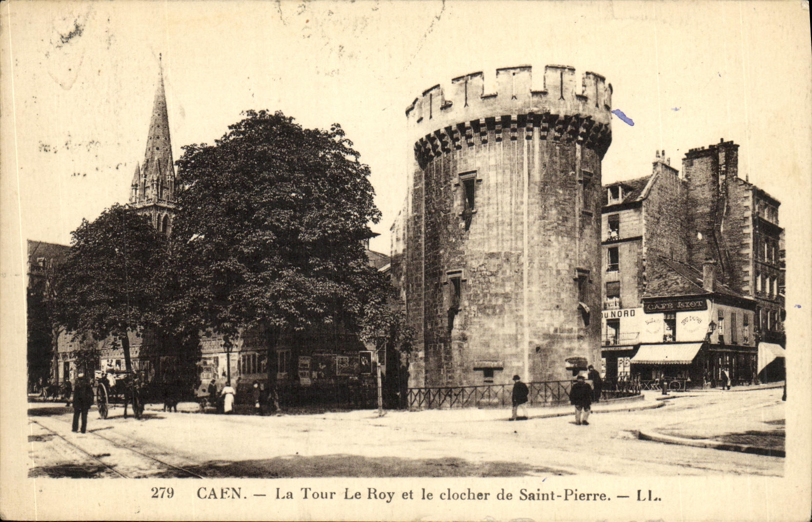 VINTAGE POSTCARD Caen the Tower Roy and the Bell tower of Saint Pierre