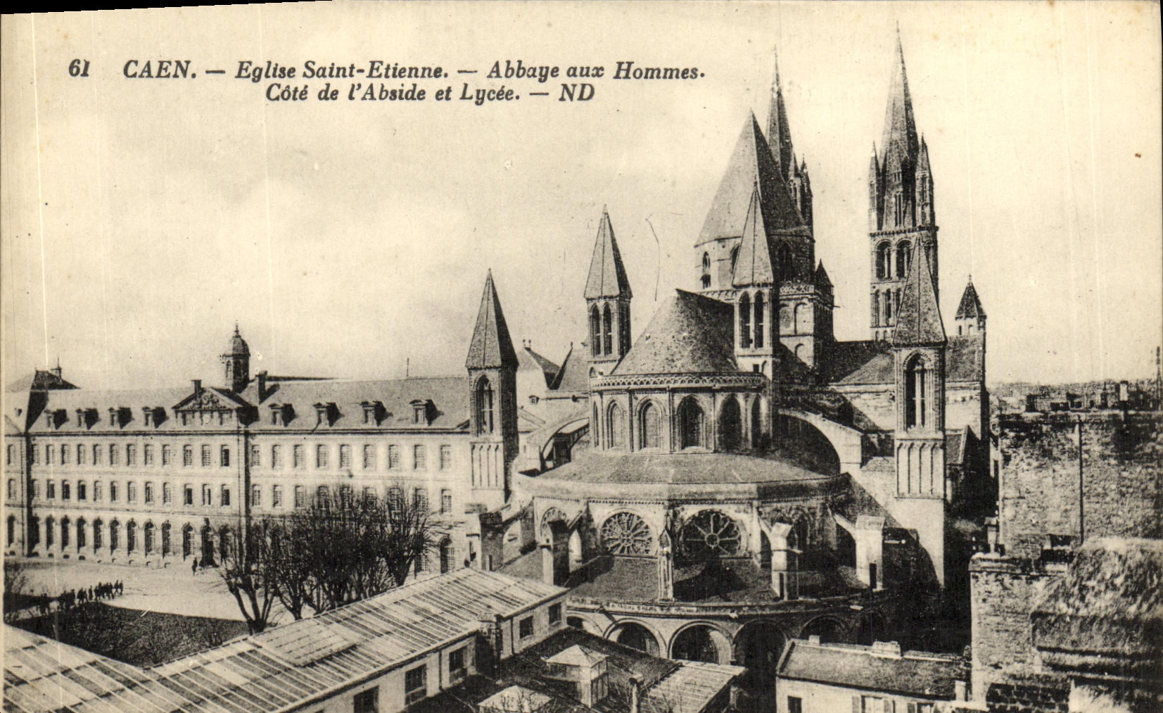 CPA Caen Eglise Saint Etienne Abbaye Aux Hammes Cote de l Abside et Lycee
