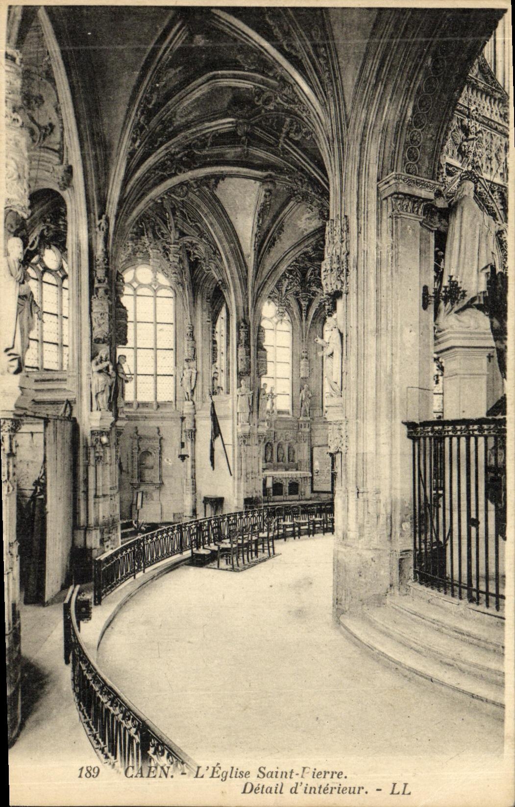VINTAGE POSTCARD Caen L Church Holy Fierre Detail D Interior