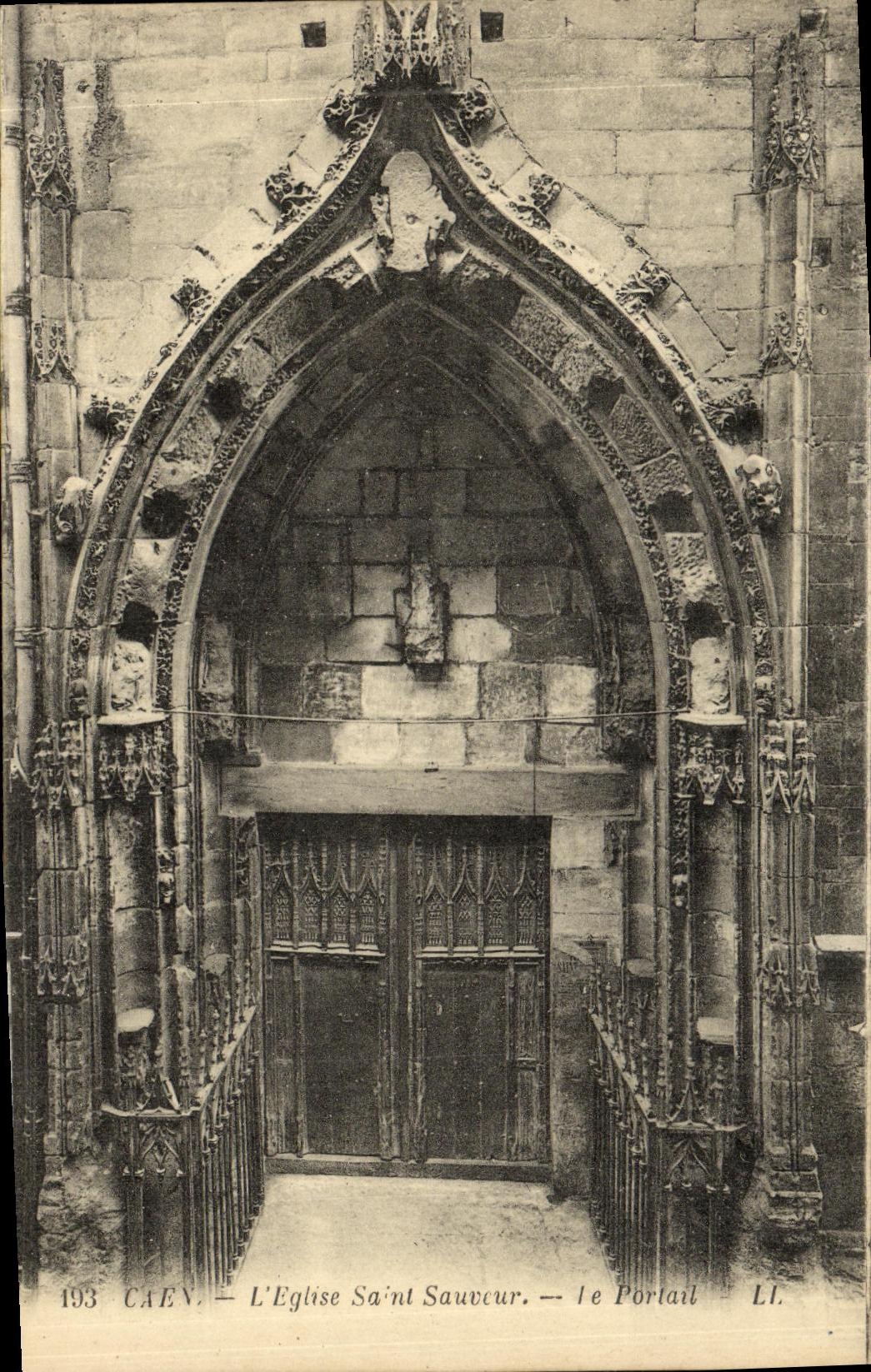 VINTAGE POSTCARD Caen Chorus Of L Church Sauvour Saint