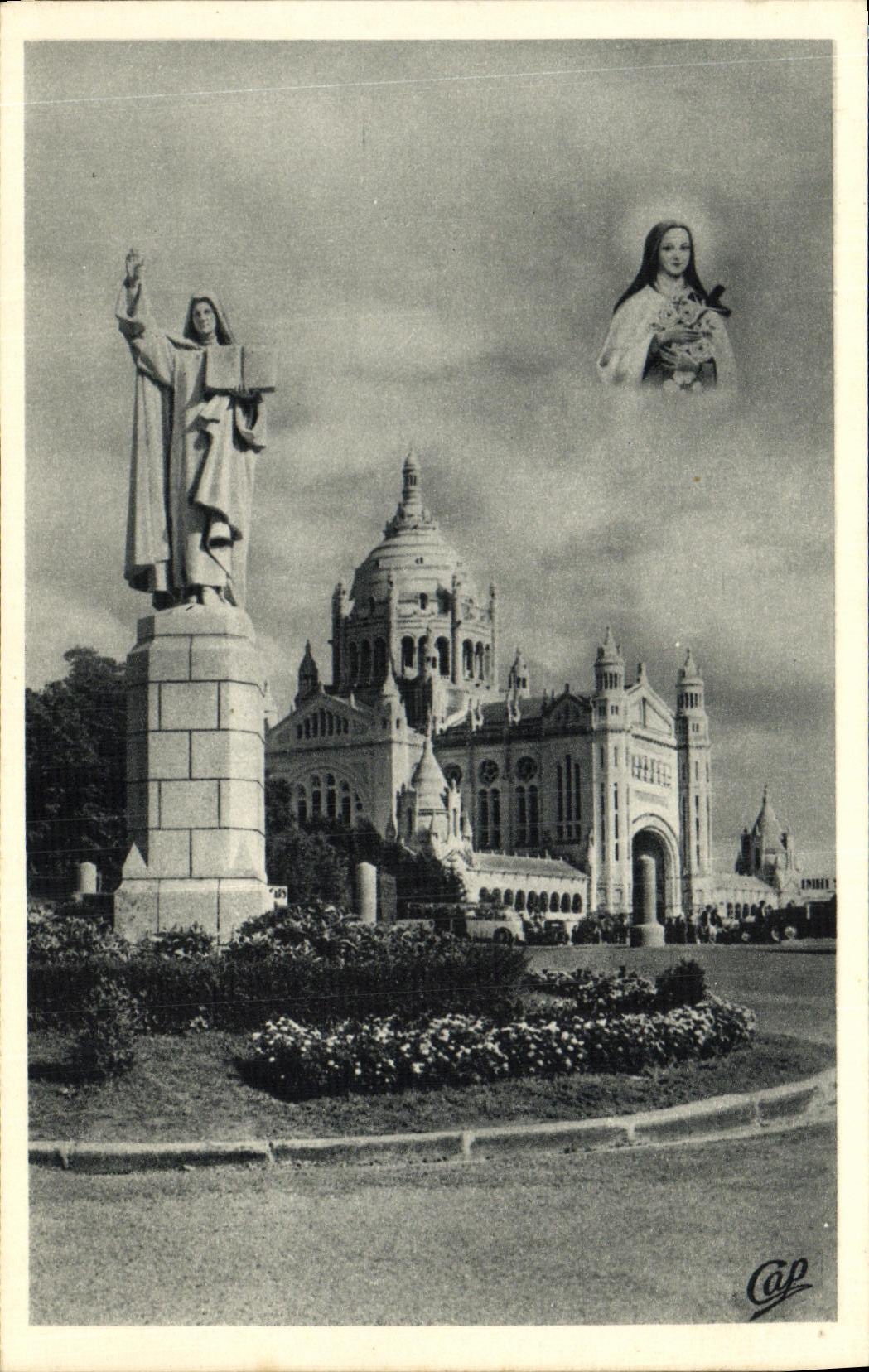VINTAGE POSTCARD Lisieux Avenue Of co  Therese Towards the Therese Statue Towards the Statue and the Basilica