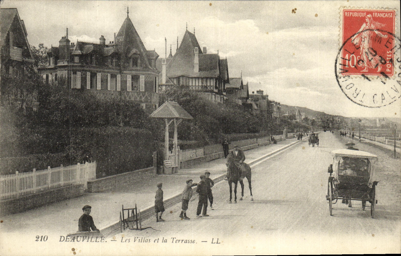 CPA Deauville Les Villas et La Terrasse