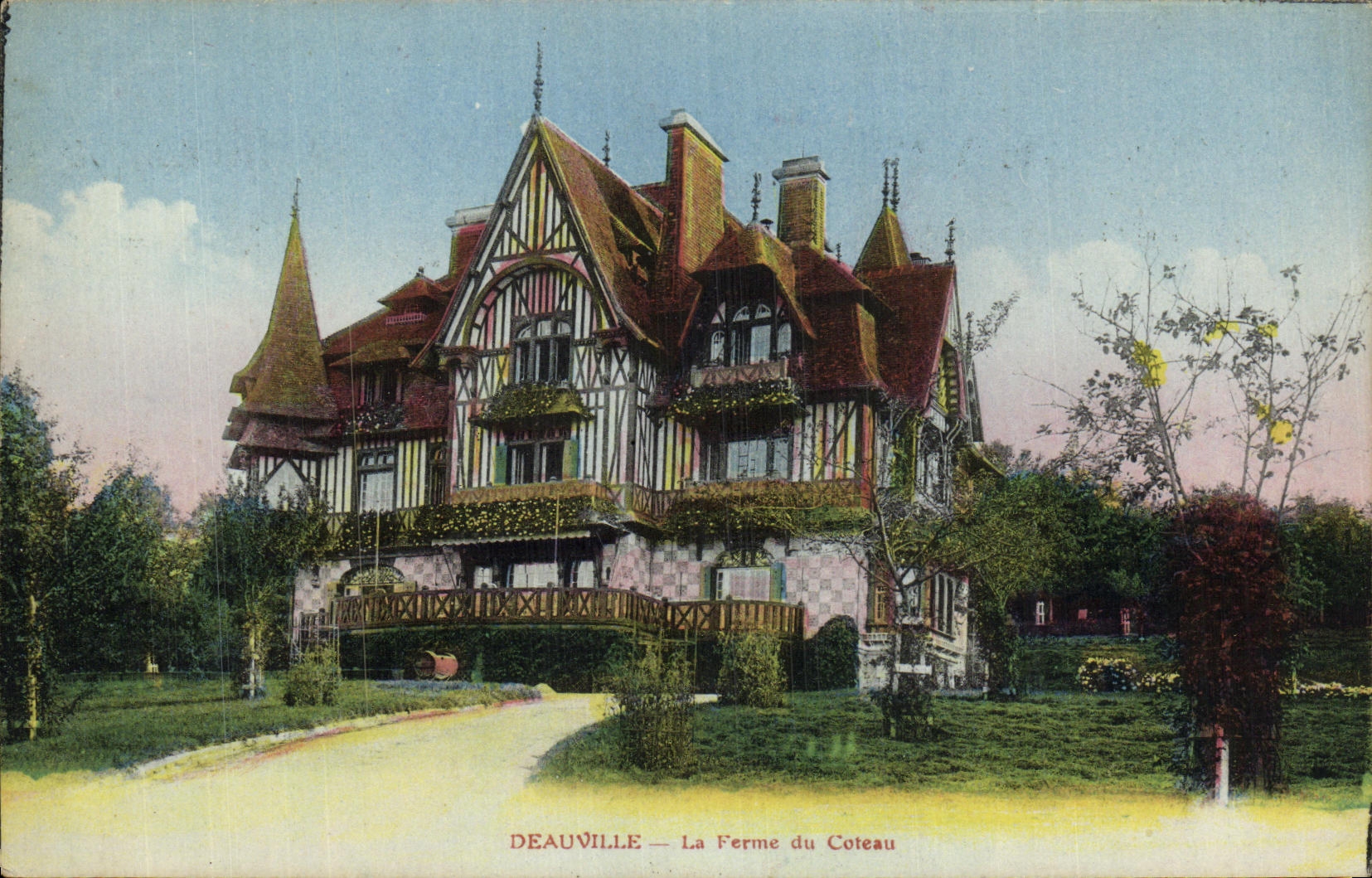 VINTAGE POSTCARD Deauville the farm of the Slope
