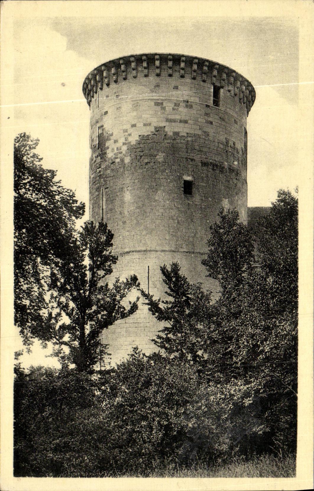 VINTAGE POSTCARD Cliff the Castle Talbot Turn