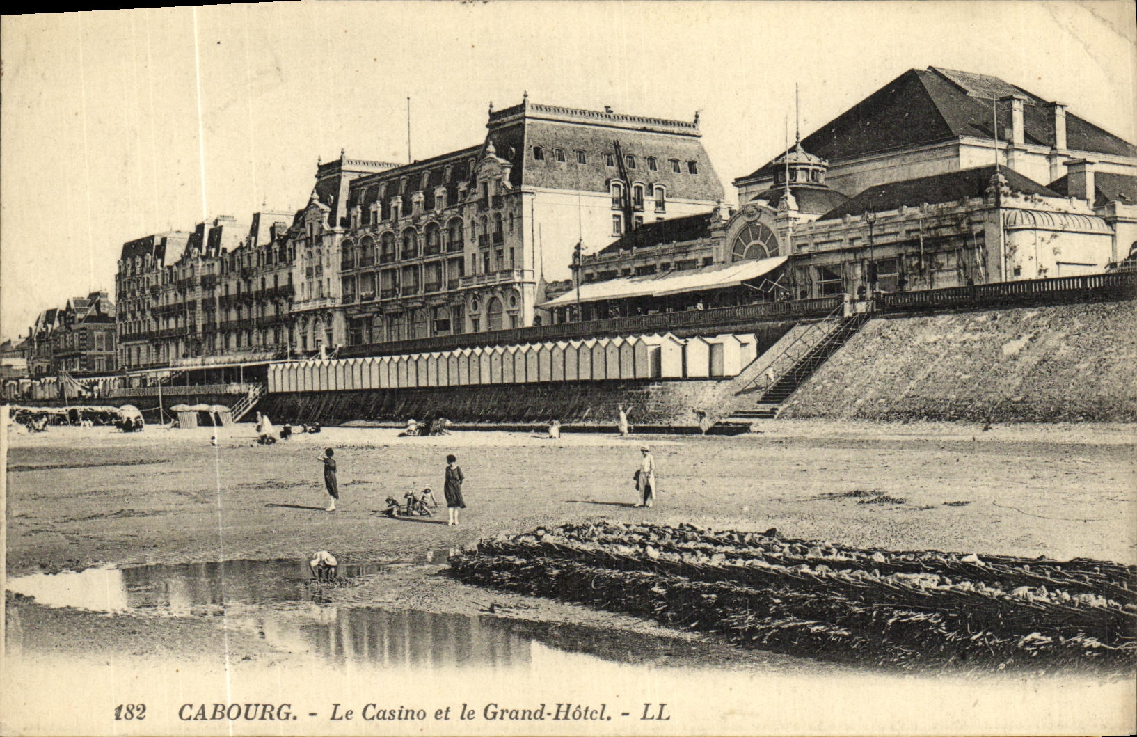 POSTAL Cabourg de la VENDIMIA el casino y el hotel grande