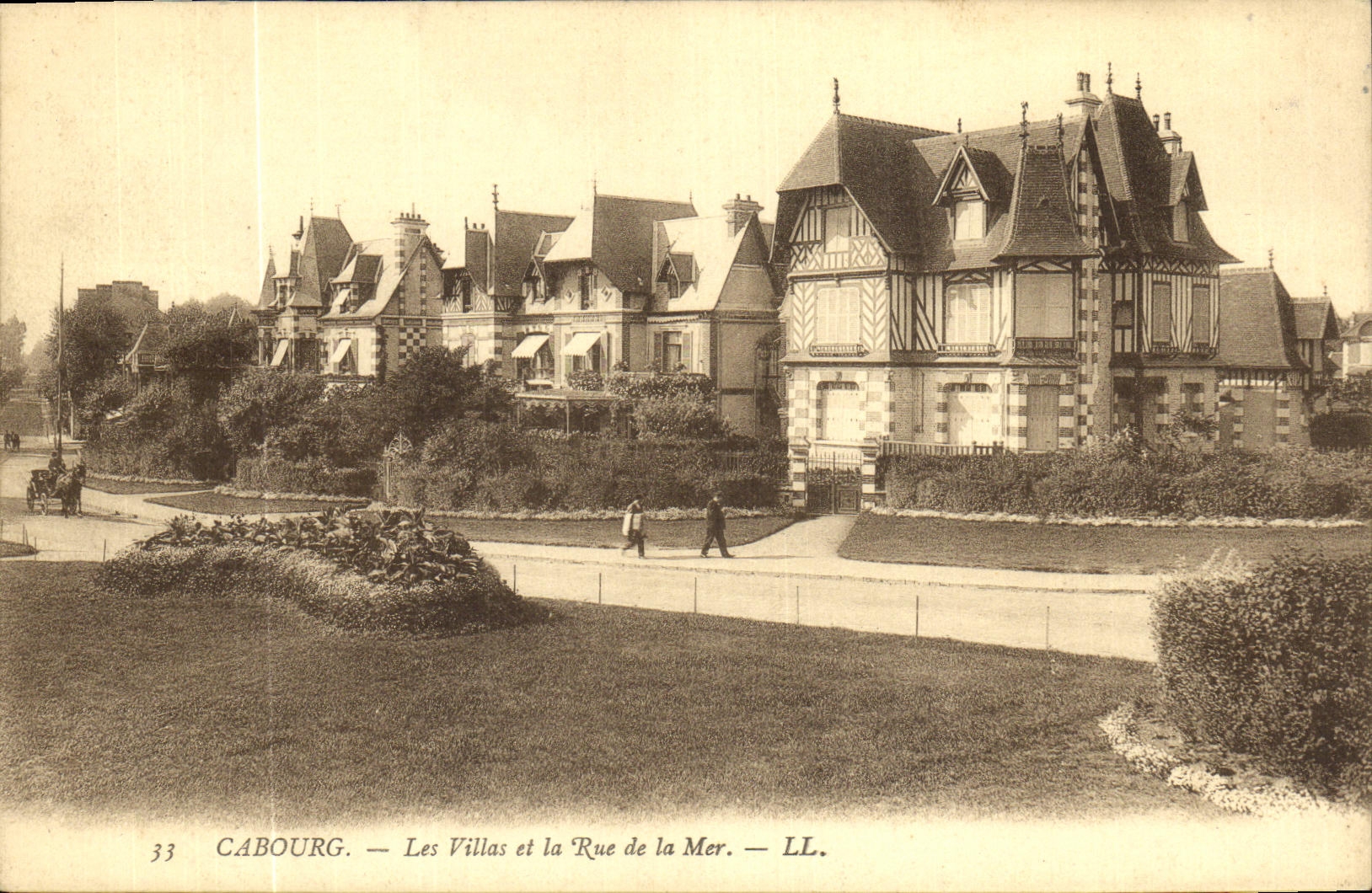 Chalets de Cabourg de la POSTAL de la VENDIMIA y la calle del mar