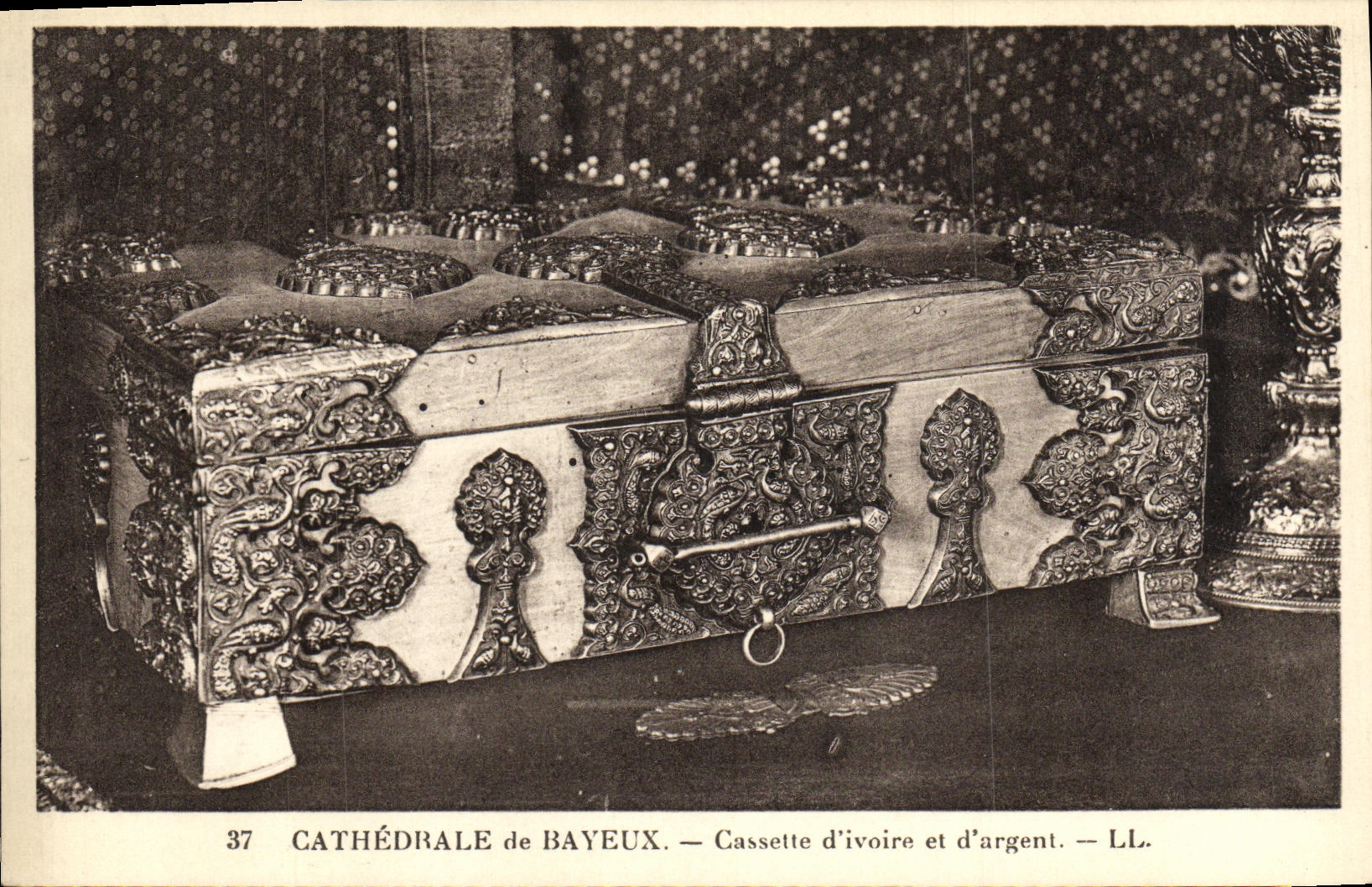 Catedral de la POSTAL de la VENDIMIA de la marfil del cassette D de Bayeux y del dinero de D