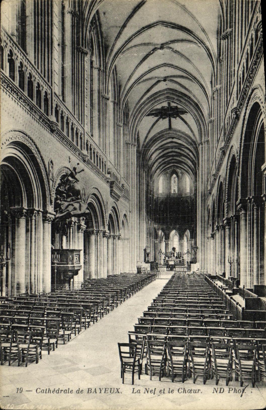 Catedral de Bayeux de la POSTAL de la VENDIMIA el cubo y el estribillo