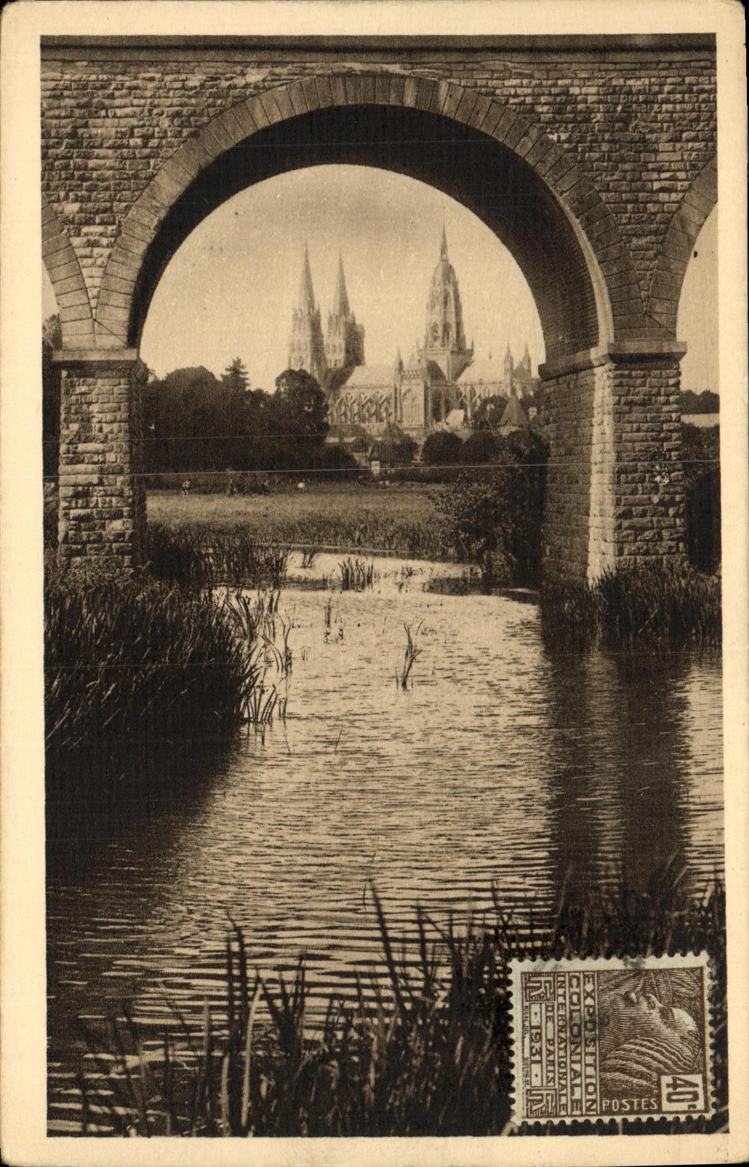 POSTAL Bayeux de la VENDIMIA la D vista catedral una esquina hermosa