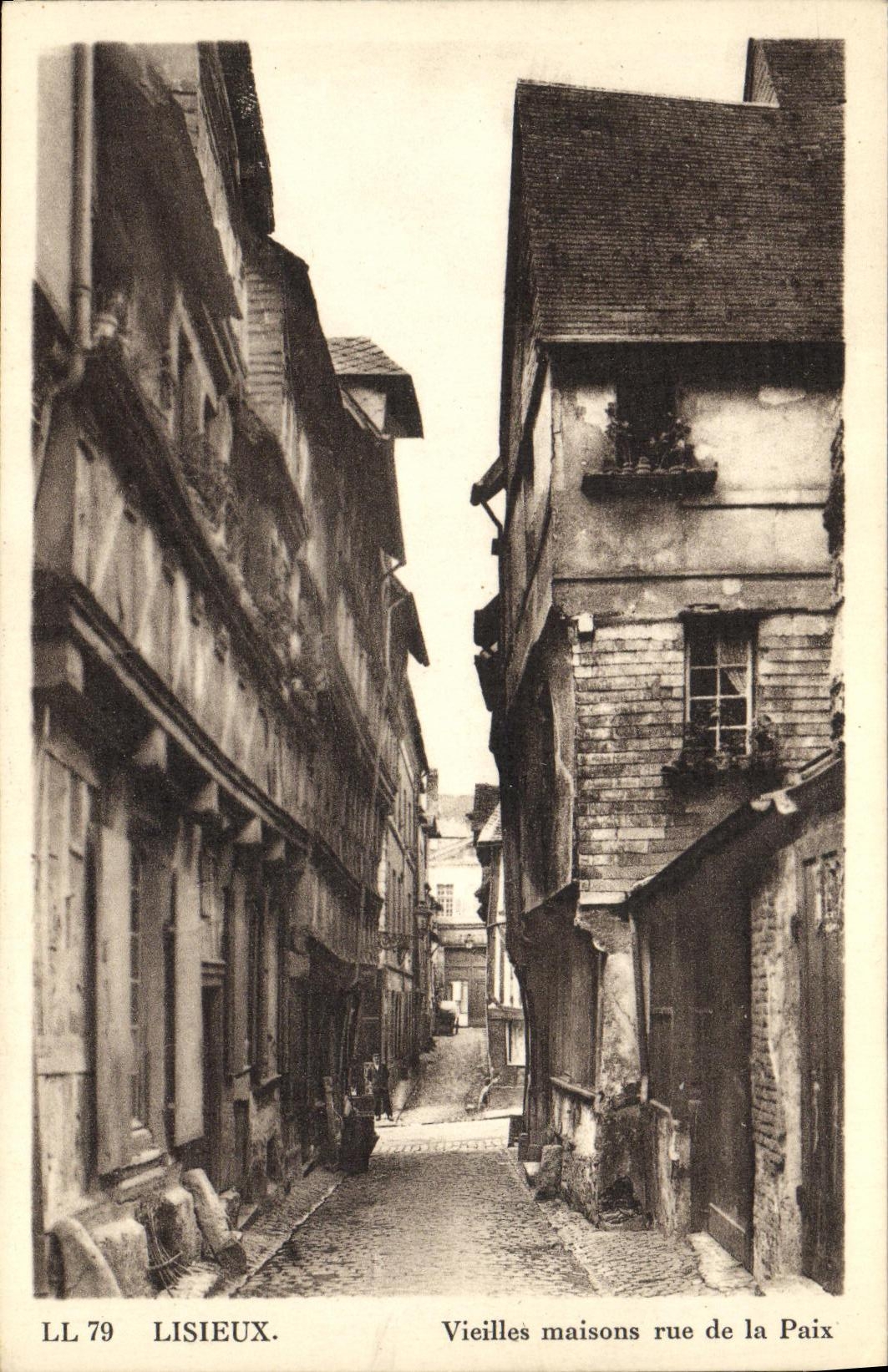 VINTAGE POSTCARD Lisieux Old women Houses Street of Peace