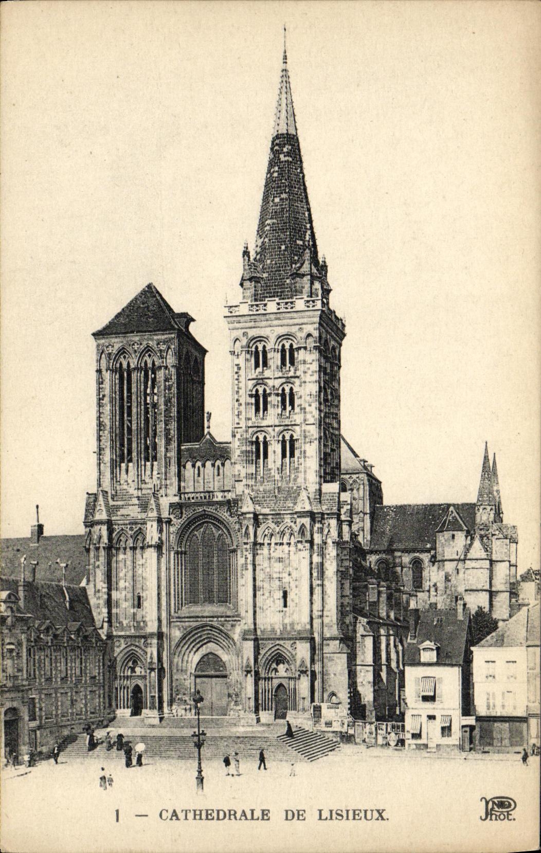 VINTAGE POSTCARD Lisieux Cathedral