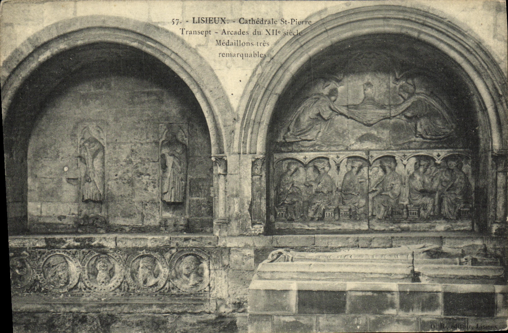 Arcadas del St Pedro Trnsept de la catedral de Lisieux de la POSTAL de la VENDIMIA de los medallones