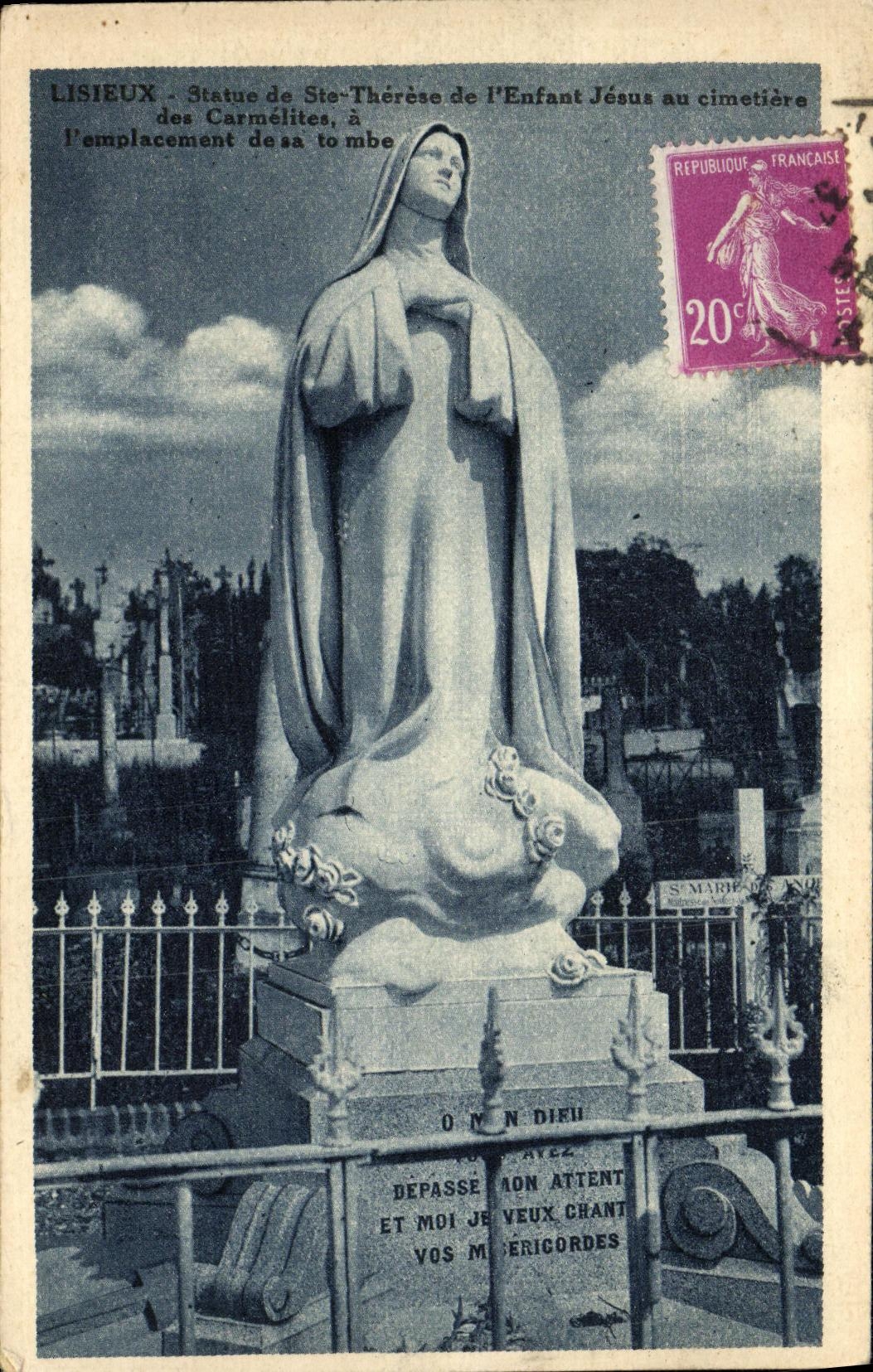 POSTAL Lisieux de la VENDIMIA estatua del co  Teresa de L Enfant Jesús al cementerio de las monjas carmelitas tiene L sitio de su tumba