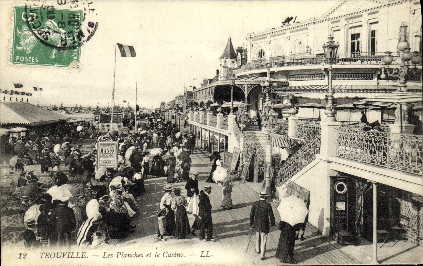 Tableros de Trouville de la POSTAL de la VENDIMIA y el casino