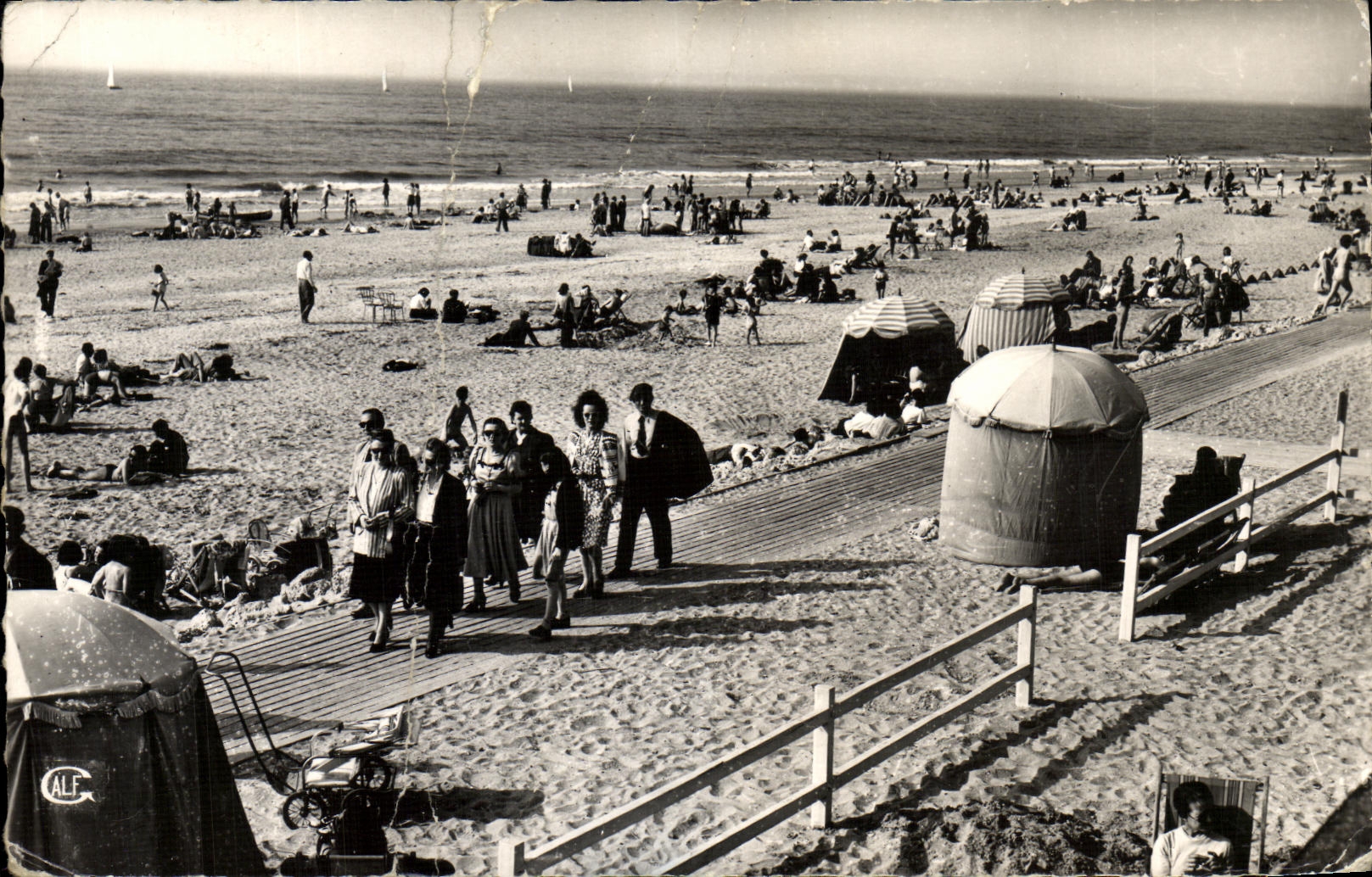 CPSM Trouville la reina de las playas la playa